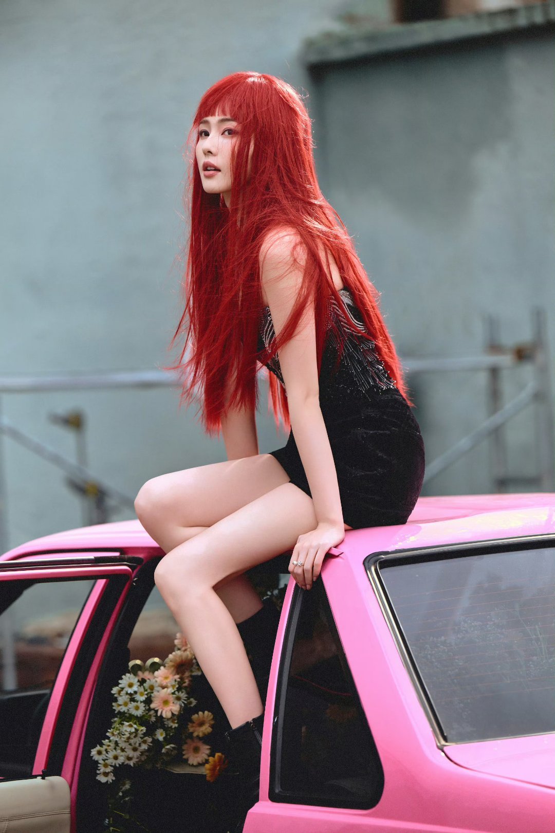 白鹿怎么和精神小妹一样 ​​​