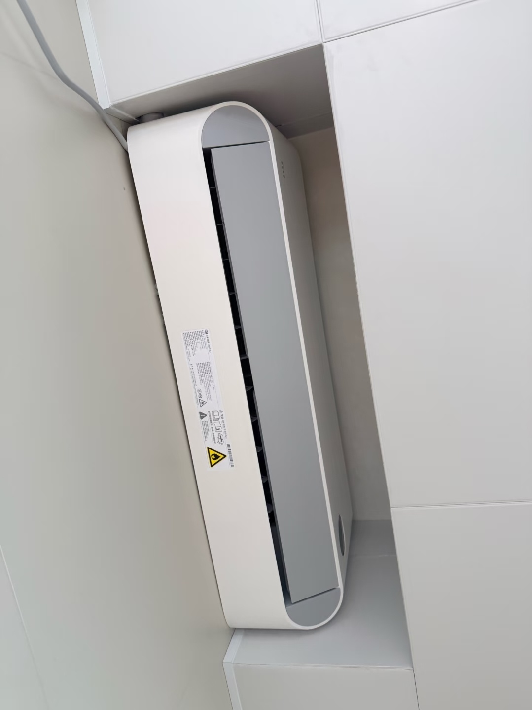 厨房要不要装空调 有必要，但不要选厨房专用空调，因为价格贵了不少，还是普通空调更