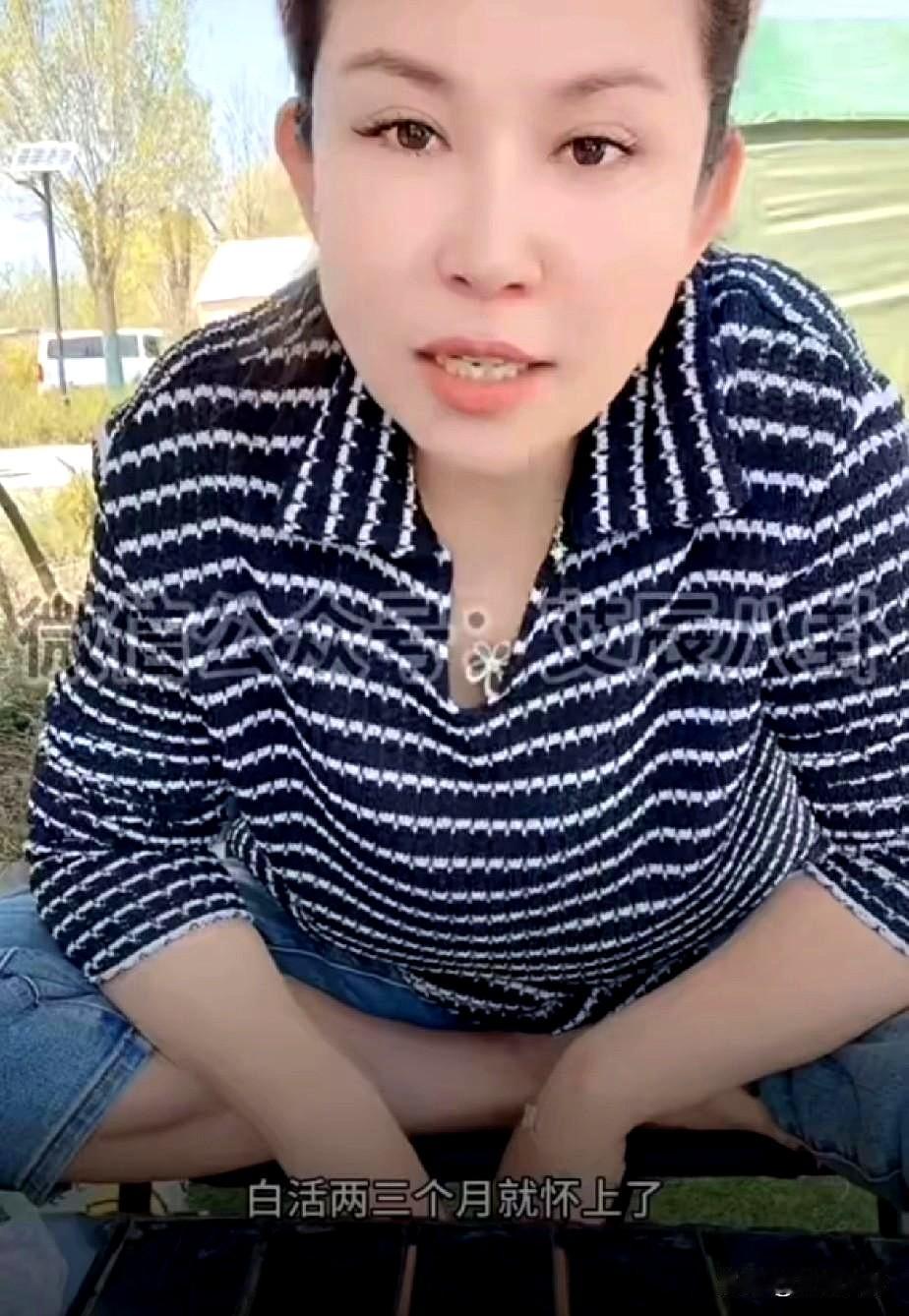 说实话，看驴姐开专场爆料“三驴妈”那堆陈年旧事，我心里五味杂陈。
什么王母娘娘下