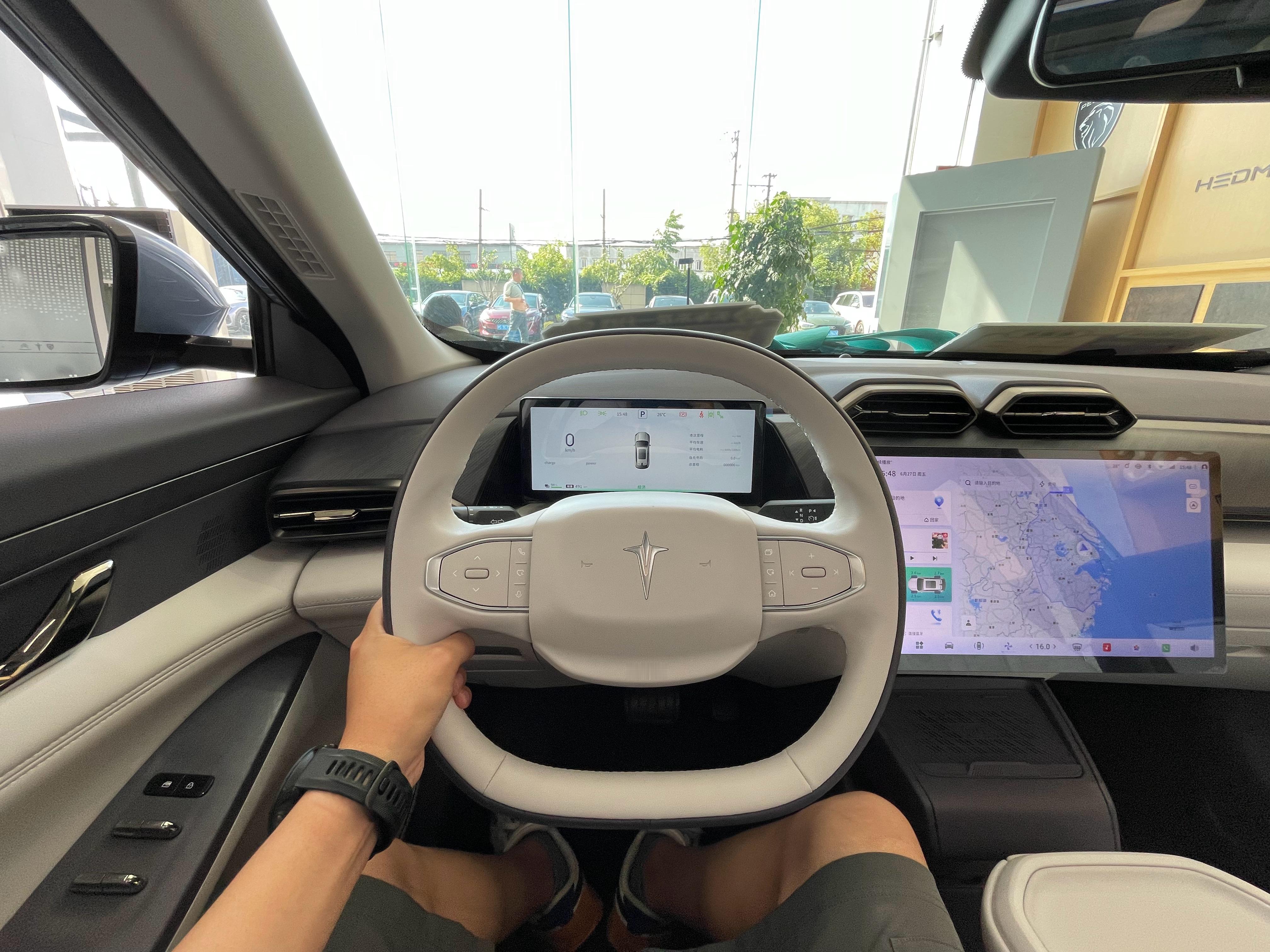 静态体验了一下示界06，质感真不错，10万块还要啥自行车！汽场全开  ​​​