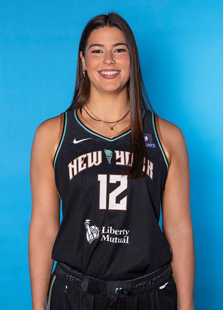 纽约自由人媒体日定妆照wnba 韩旭