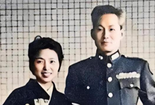 1951年，孙立人刚进被窝，发现躺在床上的竟是护士张梅英，孙立人气急败坏的说“你