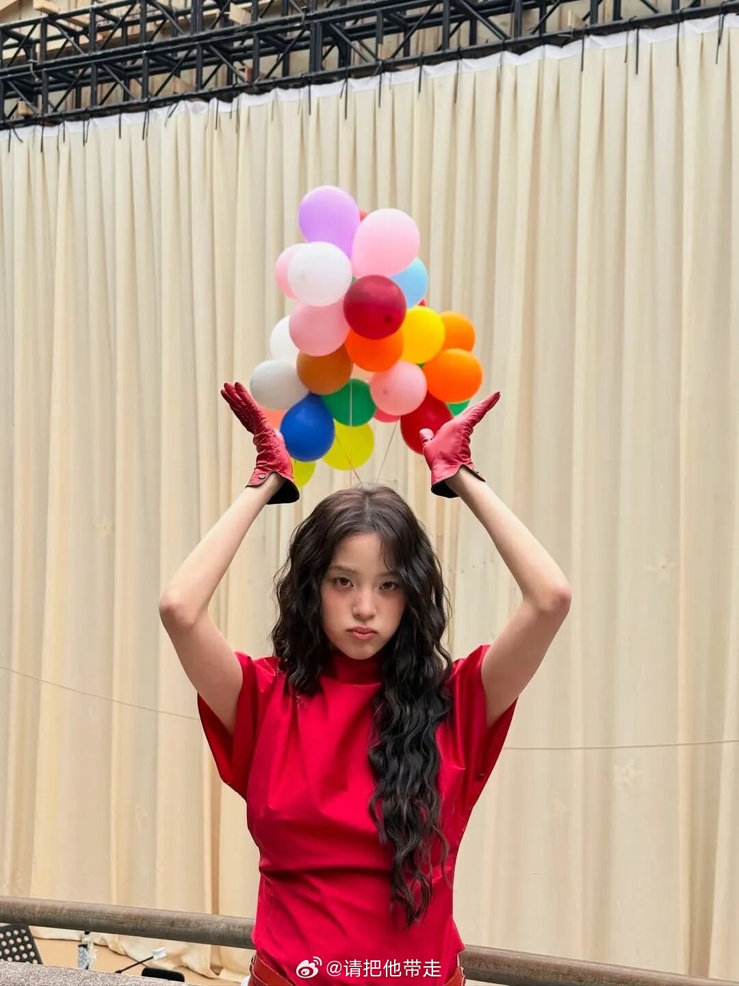 审美积累多种风格 | 欧阳娜娜 