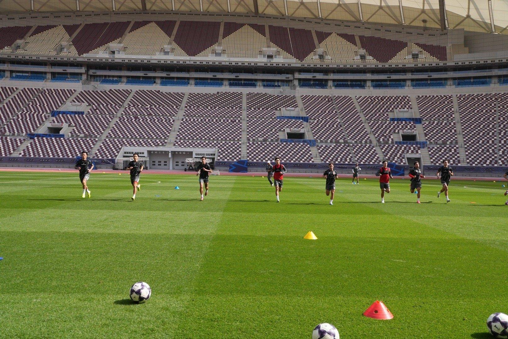 网页链接多哈冬训，即将两战圣彼得堡泽尼特，还观看了U23亚洲杯⚽️场边还来了位“