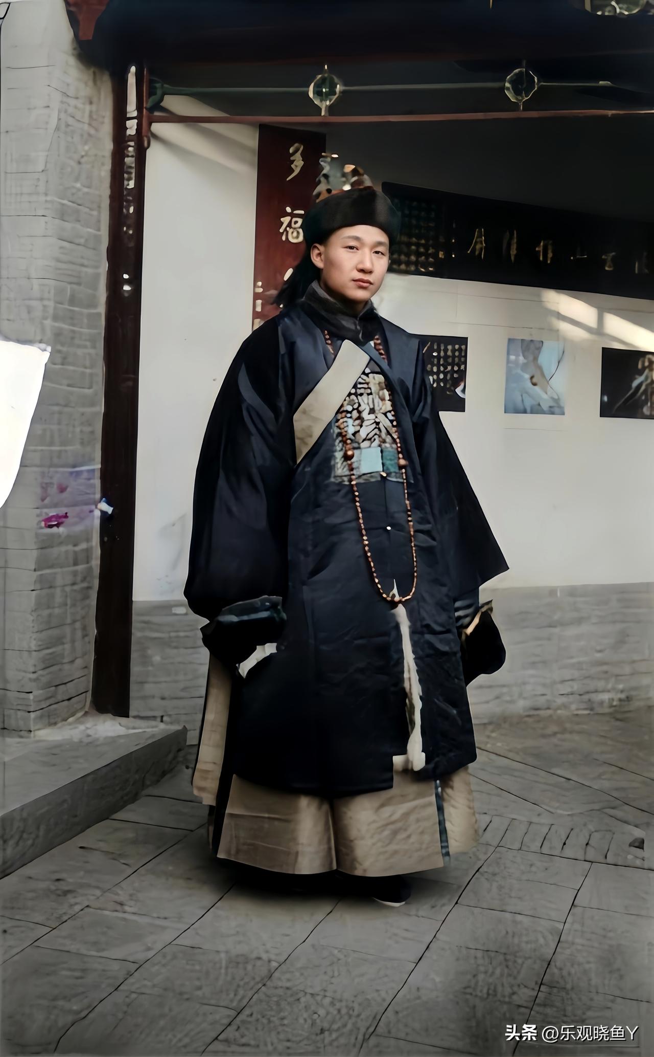 这才是真实的年轻孔祥熙，大家都好好瞧一下呗！这而非演戏，也而非影视剧里的饰演者，