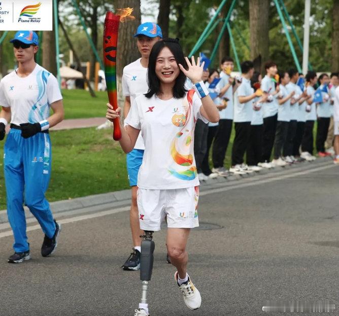 【北川女孩牛钰跨越十八载：生命自昂扬，不屈即光芒】2008年5月12日14时28