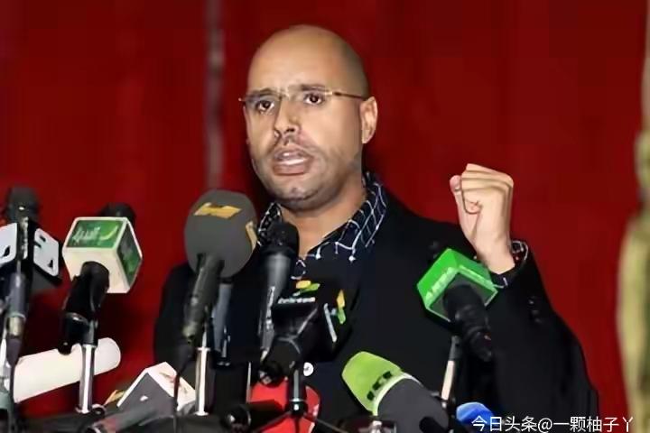 卡扎菲次子赛义夫栽了大跟头！当地时间2月3日，53岁的他在利比亚津坦市住处，被4