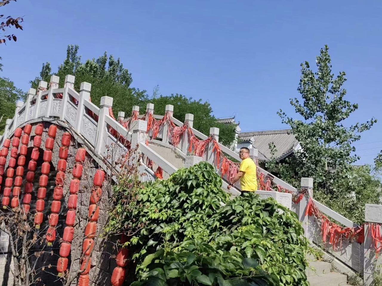 高考刚一结束，许多家庭就会安排旅行，这着实是个放松身心的绝佳选择。就拿菏泽的高考