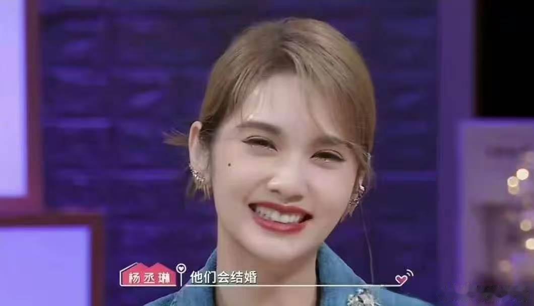 杨丞琳发文恭喜侯卓成杨汝晴杨丞琳恭喜侯卓成求婚杨汝晴杨丞琳神预言再度应验，侯卓成