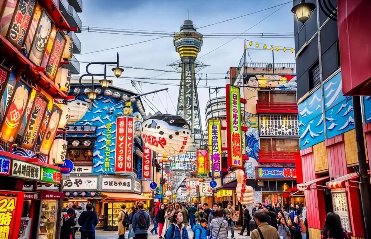 美国花几十年研究日本，最后得出一个结论，日本人就是日本人。
绝大多数人对日本这个