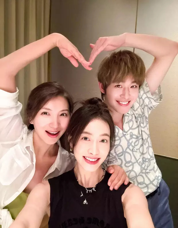 《花少6》姐弟聚会！陈好宋茜田嘉瑞同框合影超有爱 ​​​