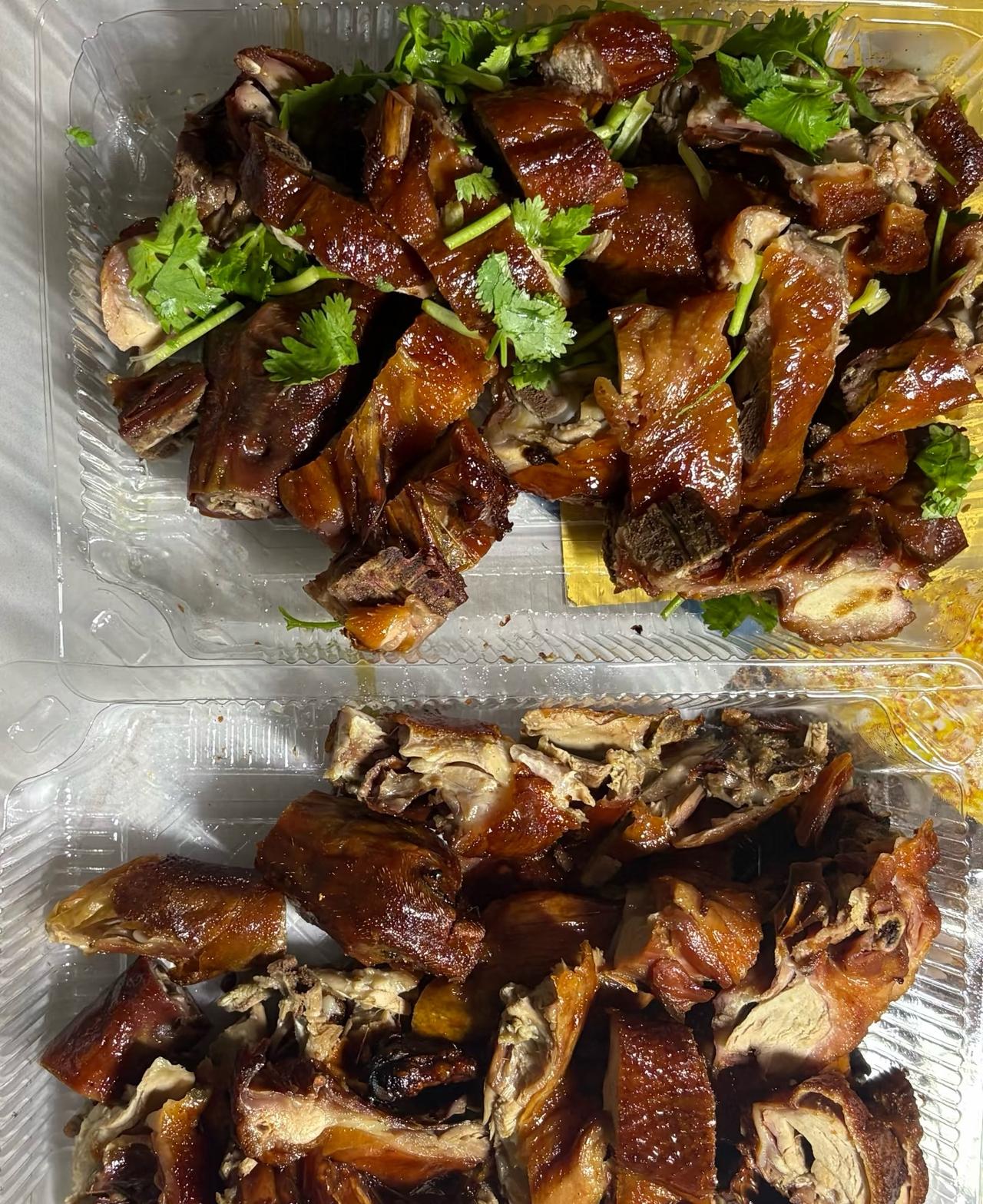为什么这种烤鸭能这么便宜

今天看附近新开了一家烤鸭店
说是新店开业 做活动
说
