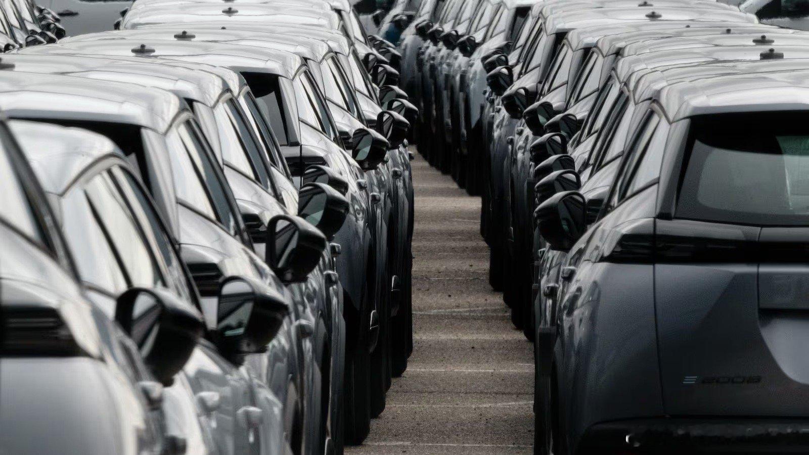 电动车 BMI数据显示，受中国开征购置税、下调电动汽车补贴，以及美国相关政策调整