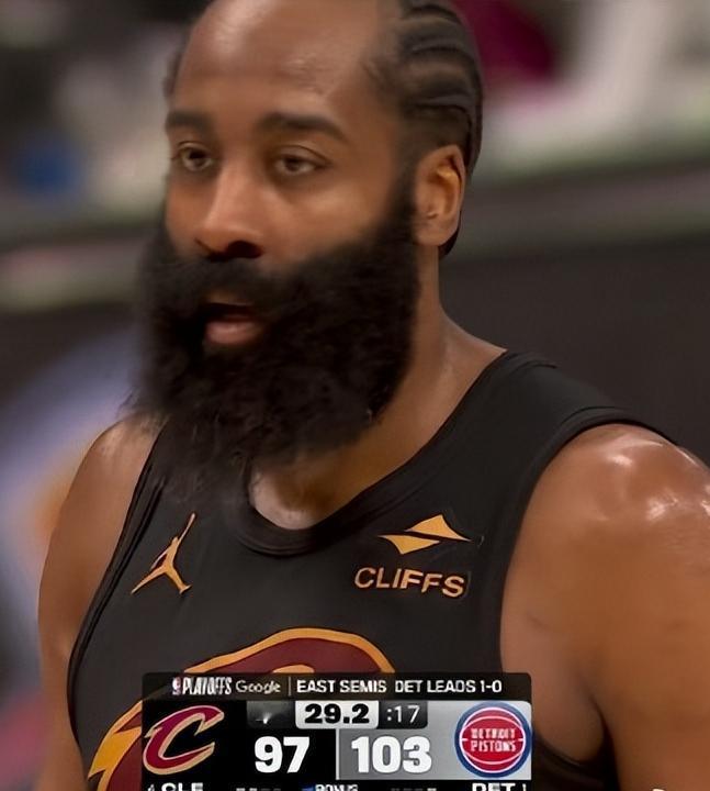 拉胯了！哈登13中3，骑士0-2活塞了！

全场哈登出战了36分39秒，13投3