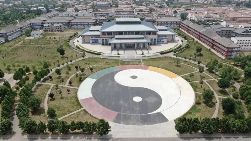 各位道系青年注意啦！官方认证“修仙”专业，中国道教学院招生，学习内容涵盖内丹学习