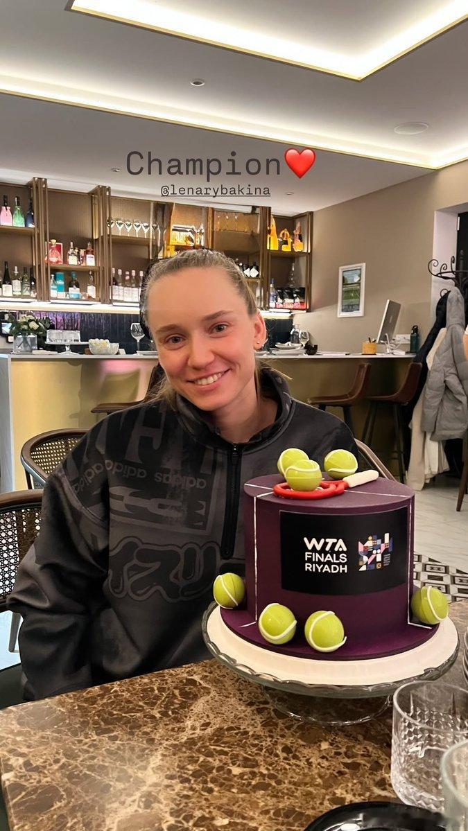 今年大赛积分：萨巴伦卡9980斯瓦泰克7310高芙6165阿尼西莫娃5655莱巴