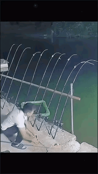 有点夸张了，我有个朋友想问问这是啥地方，想去看看这到底是不是真的。