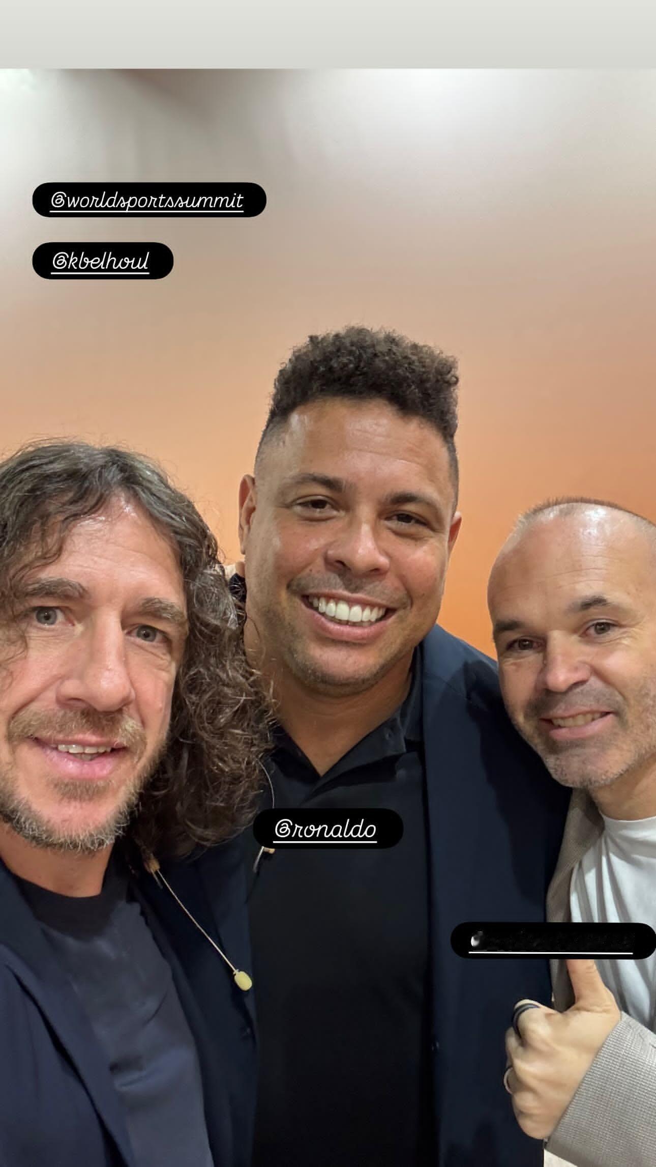 普约尔，大罗和伊涅斯塔体育大赏巴萨至死不渝红蓝魂