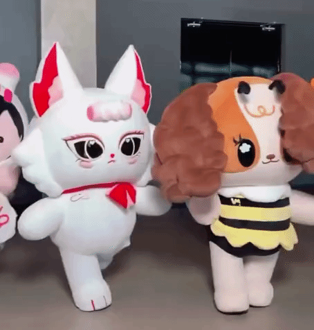 JanJingjing 🦊🐯janjingjing我们Jewel会wink噢