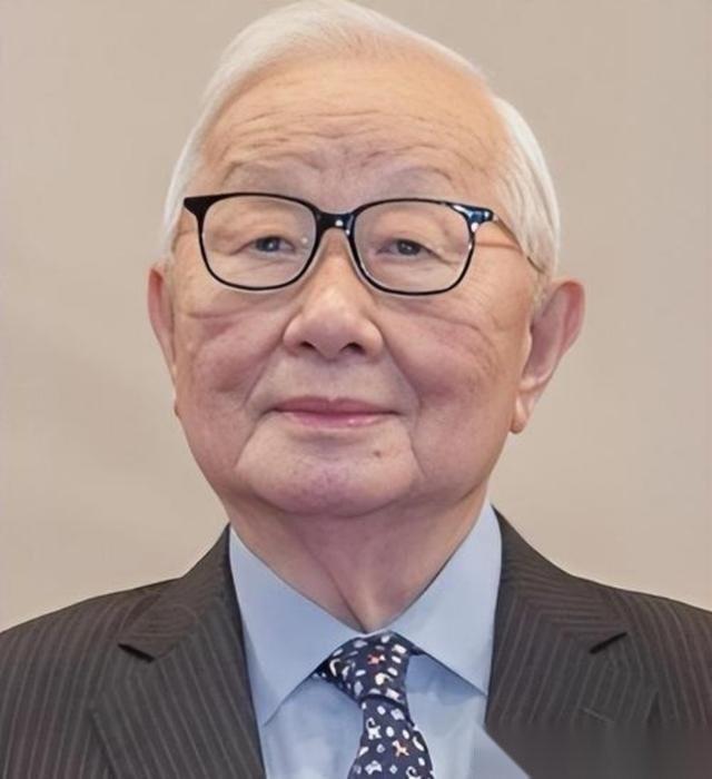 台积电创始人张忠谋，受访时再次语出惊人：“我真的认为，我的国家——美国，仍然是世