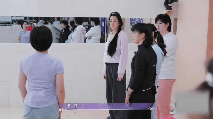 陈浩民老婆自曝五年四胎产后漏尿21天重养自己一次坦诚的分享，帮无数受产后漏尿困扰