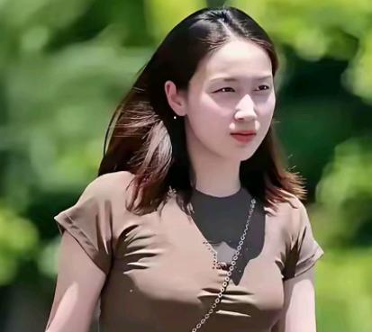 逆风开挂!
26岁退役不躺平
三线同步推进上热搜
国手钱天一
活成运动员转型范本