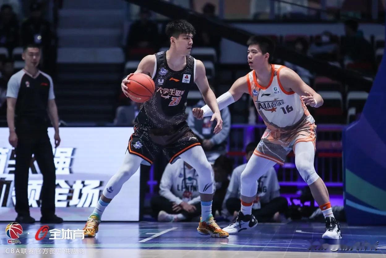 尴尬 ! CBA职业球队两输大学生球队 !

在昨晚进行的2024CBA全明星周