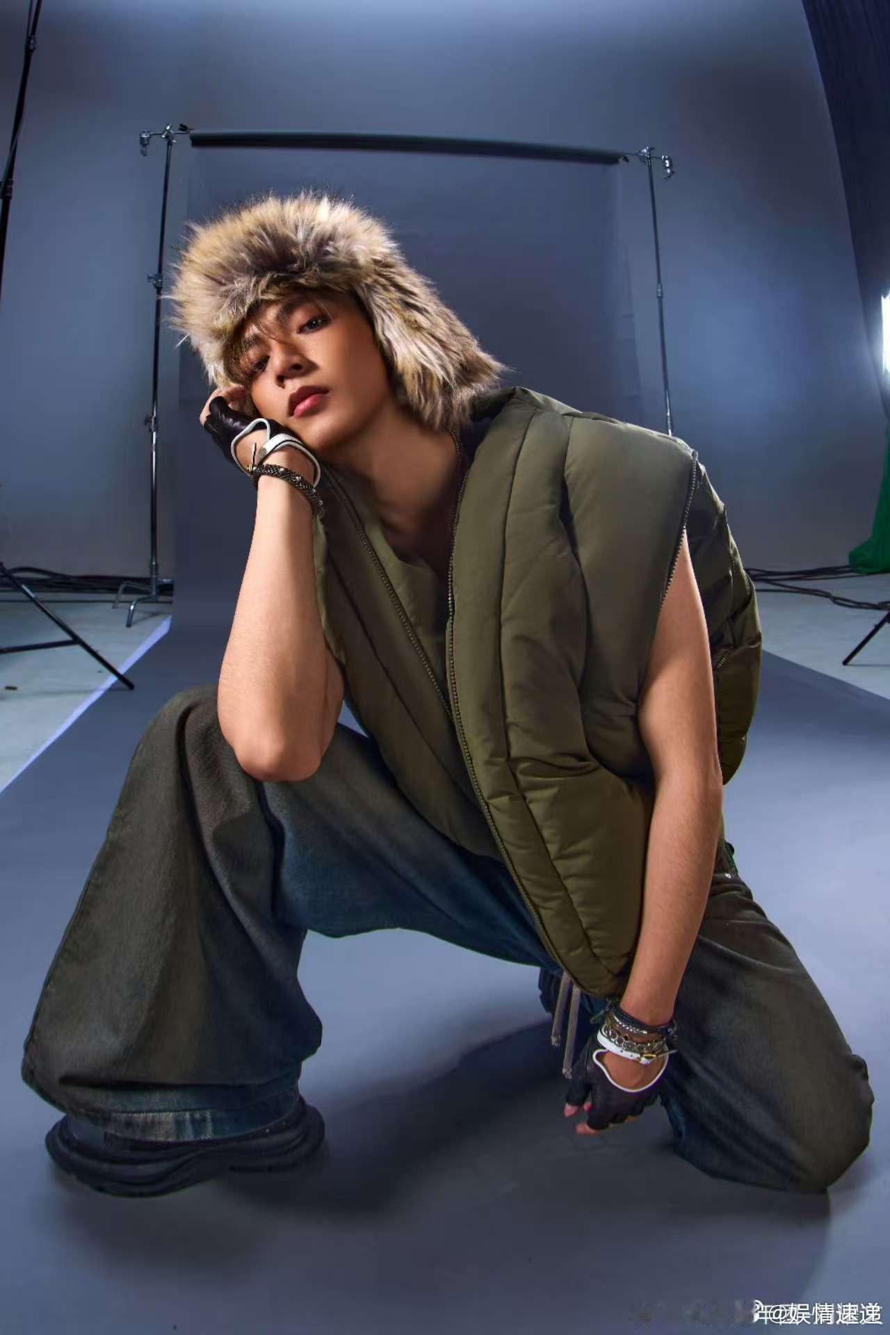 刘耀文宇宙闪烁请注意发布会刘耀文哈尔滨发布会挺好 