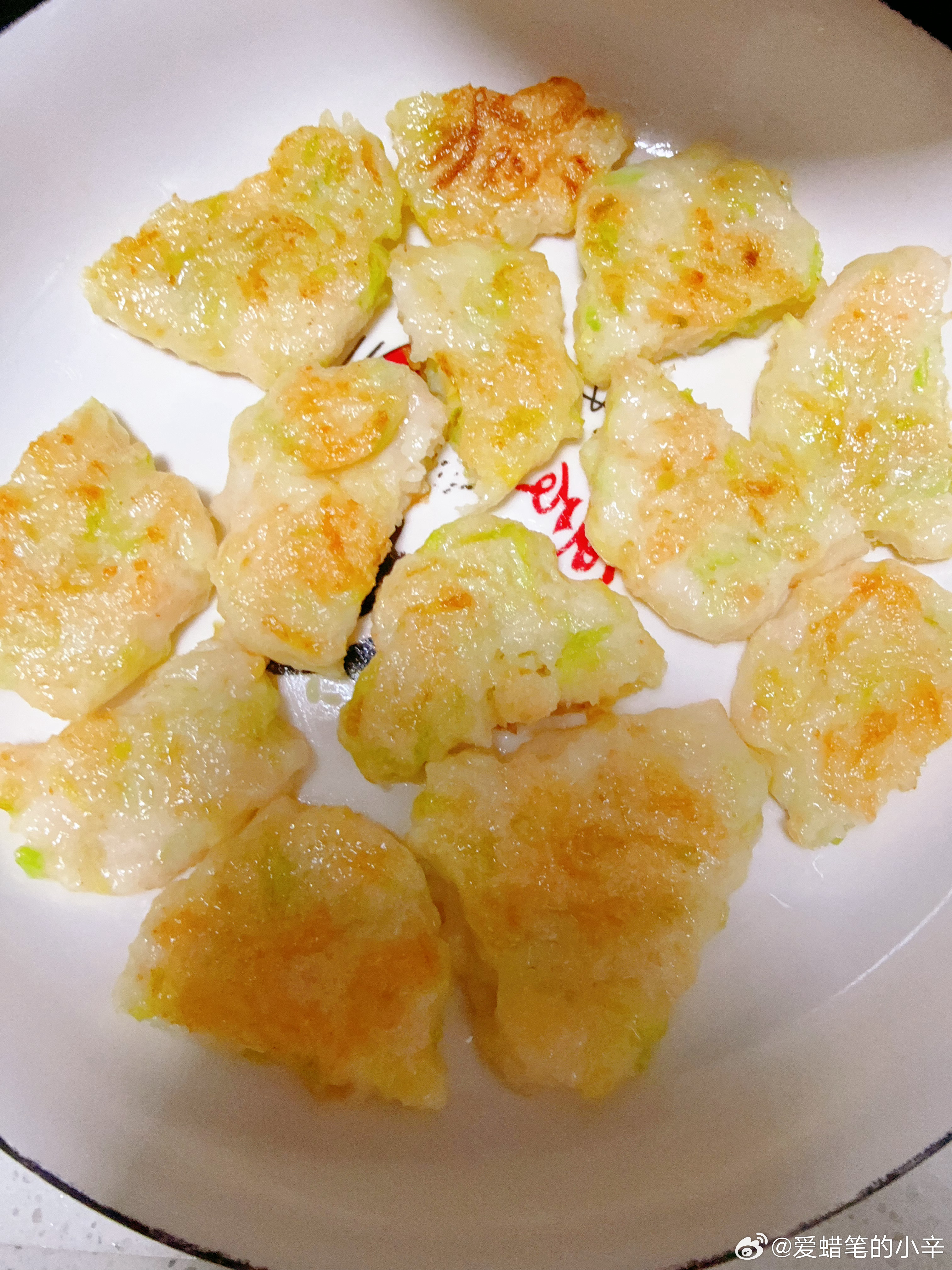 我简直太勤劳了，下班回来还做了虾饼 