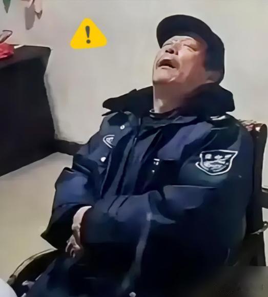 “毫无人性！连正常生理需求都不放过！”2022年，广东清远，60岁大爷做保安三年