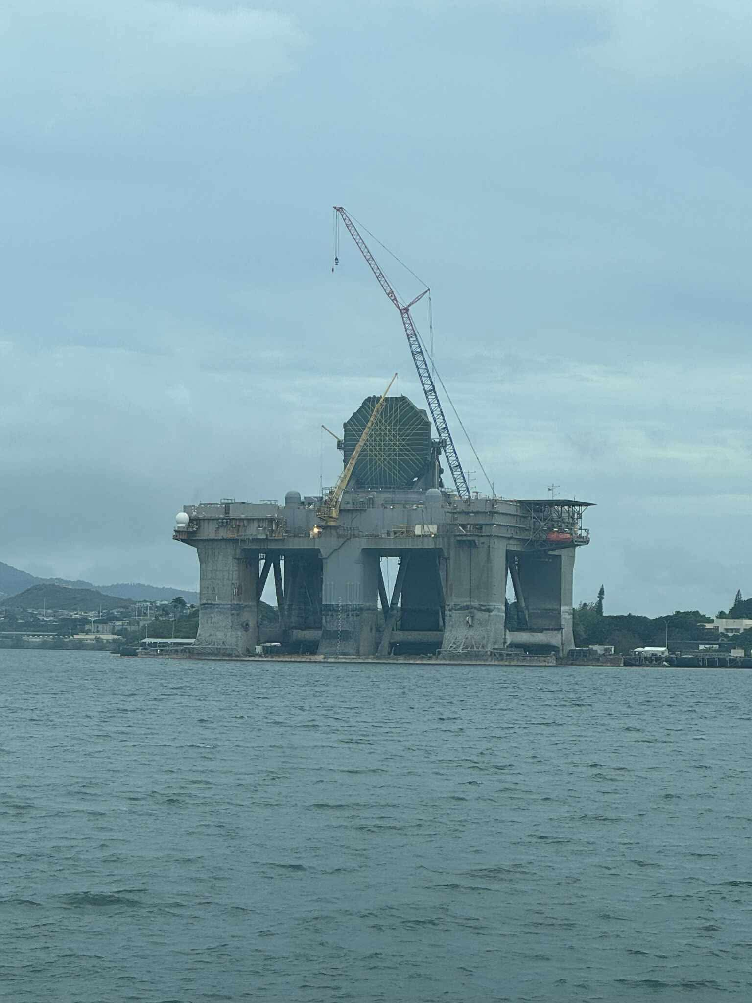 正在夏威夷维护的SBX雷达，这是什么捆绑play