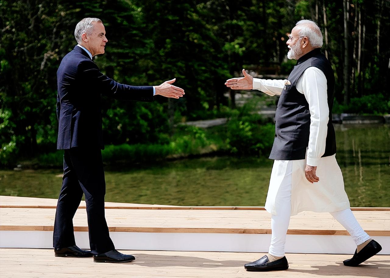 加拿大总理卡尼访问印度，核心就为两件大事。
 
当地时间3月2日，加拿大总理卡尼