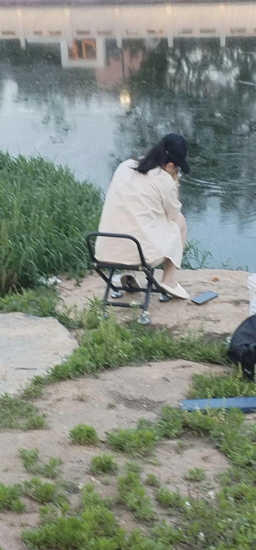 这确定是在钓鱼吗