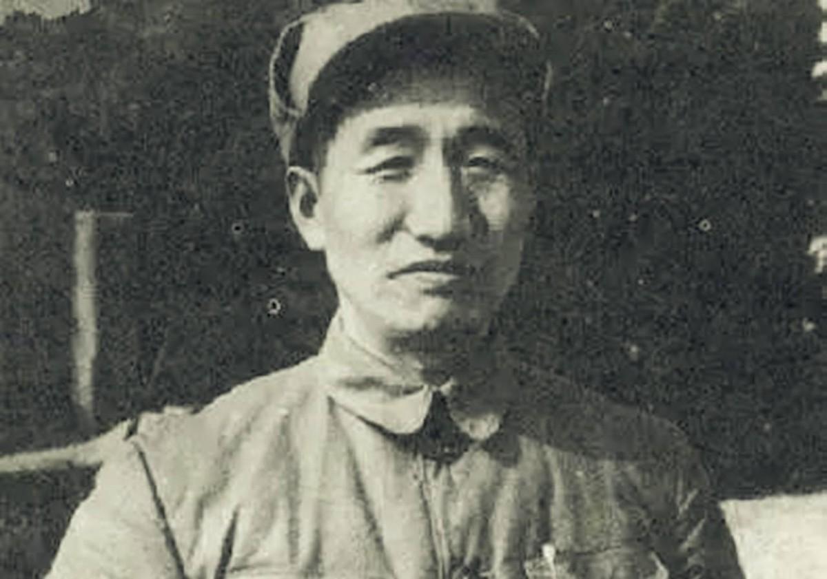 王宏坤回忆当年徐向前重返前线，提出彻底解放山西的建议，令在场众人一时都不敢回应