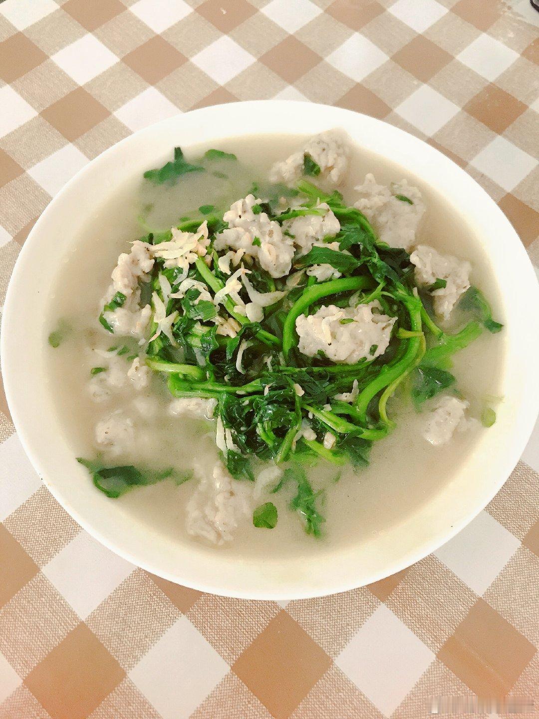 鲮鱼滑滚虾皮西洋菜，花肉小炒攸县香干，好味😋 ​​​