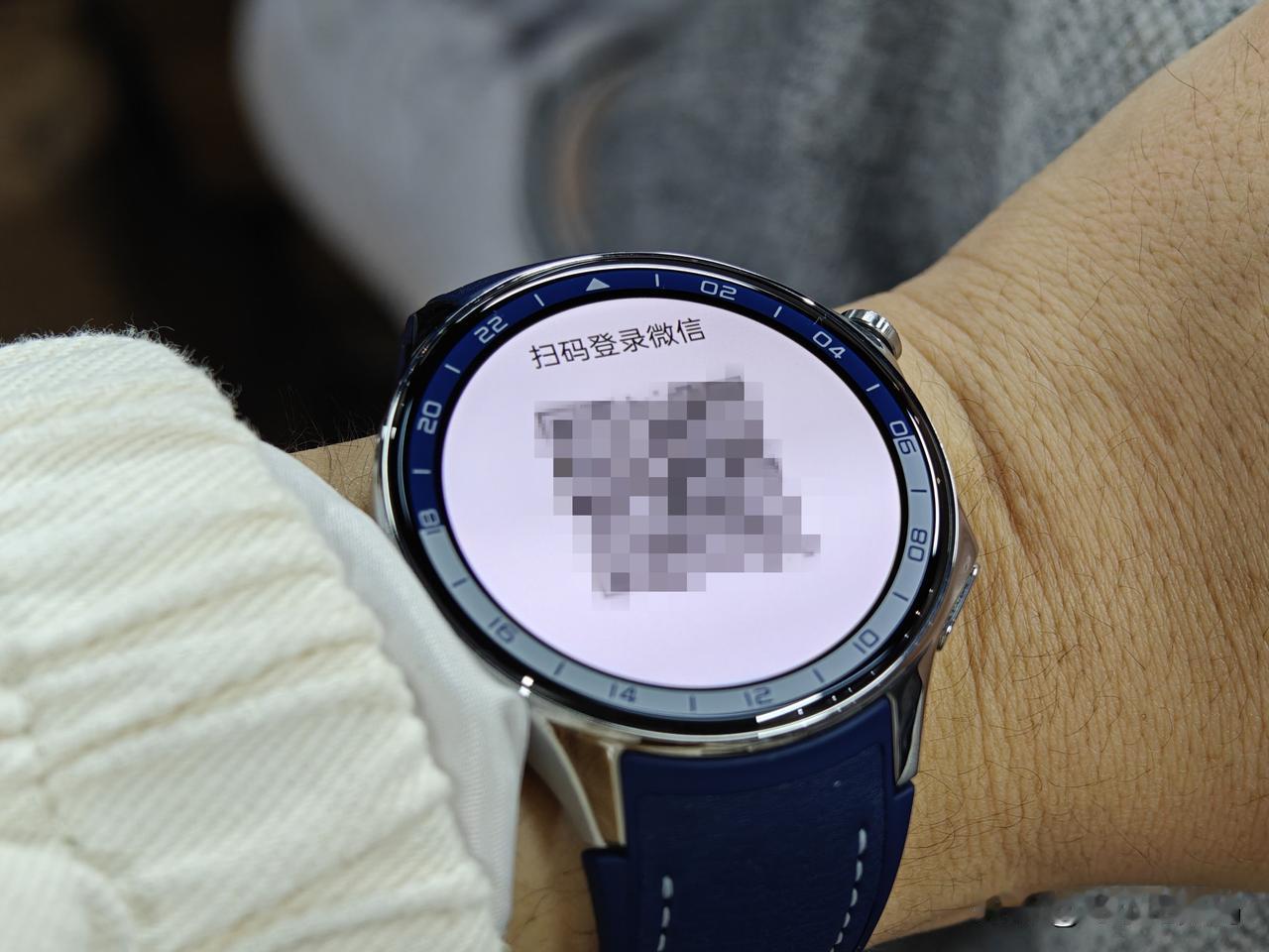 OPPO Watch X 也用了几天了，感觉还挺不错的。这还又更新了微信手表版，