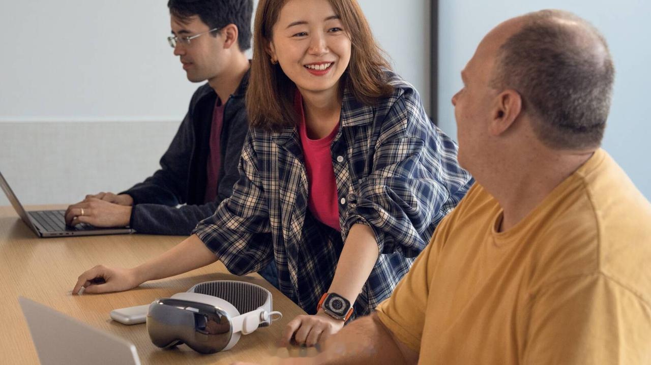 今天首先要讲的是 Apple Watch 

Apple Watch Serie