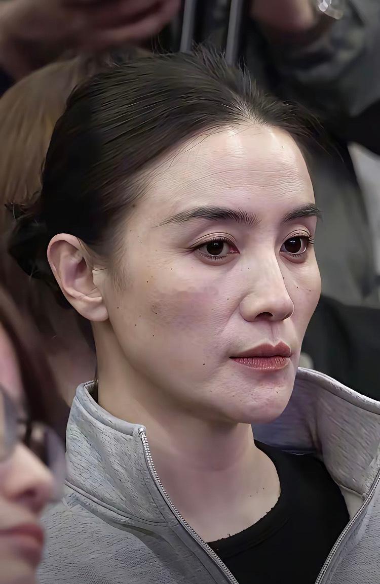 明星也是普通人，不能近距离看! 