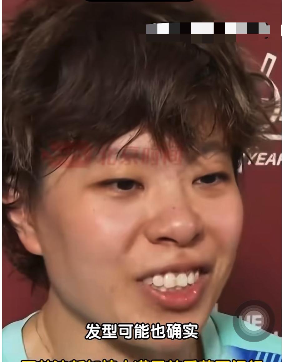 新加坡大满贯王艺迪3:1好闺蜜杜凯琹 ，赛后拥抱让人感动🥲！
恭喜迪哥晋级女单