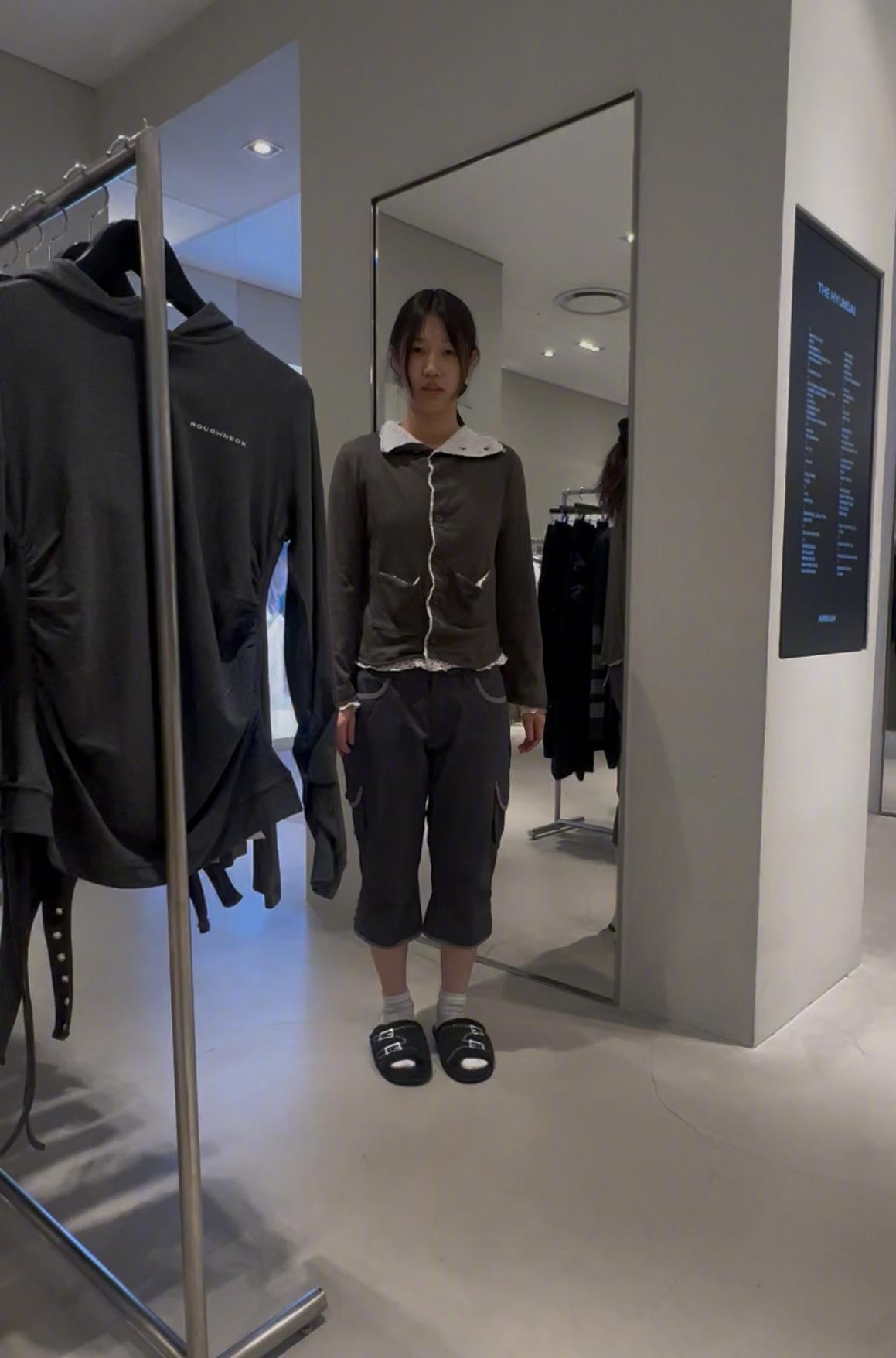 谁能想到这一身是我在2026韩国汝矣岛百货设计师品牌集合店搭出来的一套潮流穿搭，