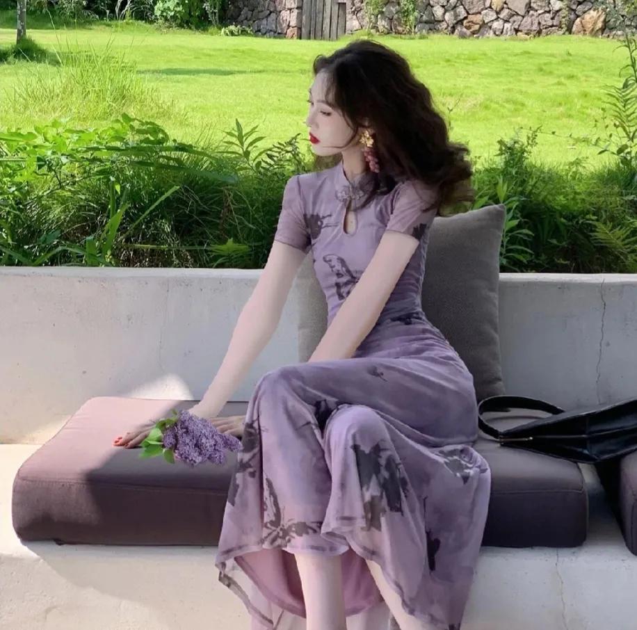 能穿到140斤的改良旗袍裙
这下好了，微胖女生也可以穿改良旗袍了
其实我觉得嘛，