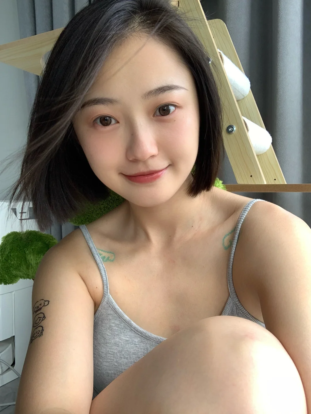 她们说这是纯欲天菜