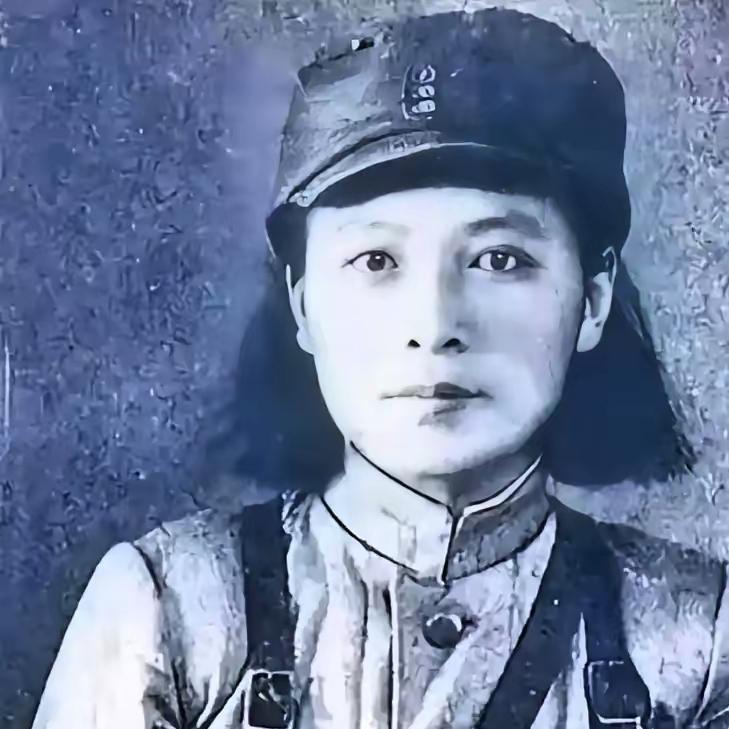 1939年，关在监狱里的田仲樵，被逼着给日军洗衣服。可洗着洗着，她突然发现了一条