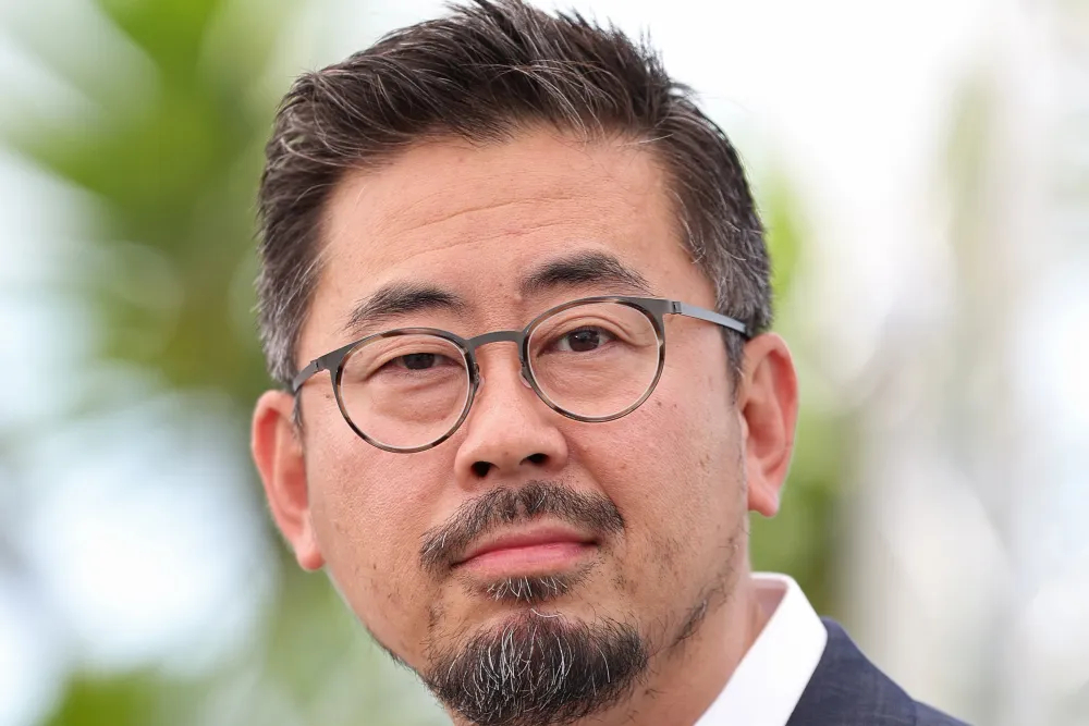 导演罗泓轸（Na Hong-Jin）携最新惊悚片《希望》的震撼片段首次亮相 Co