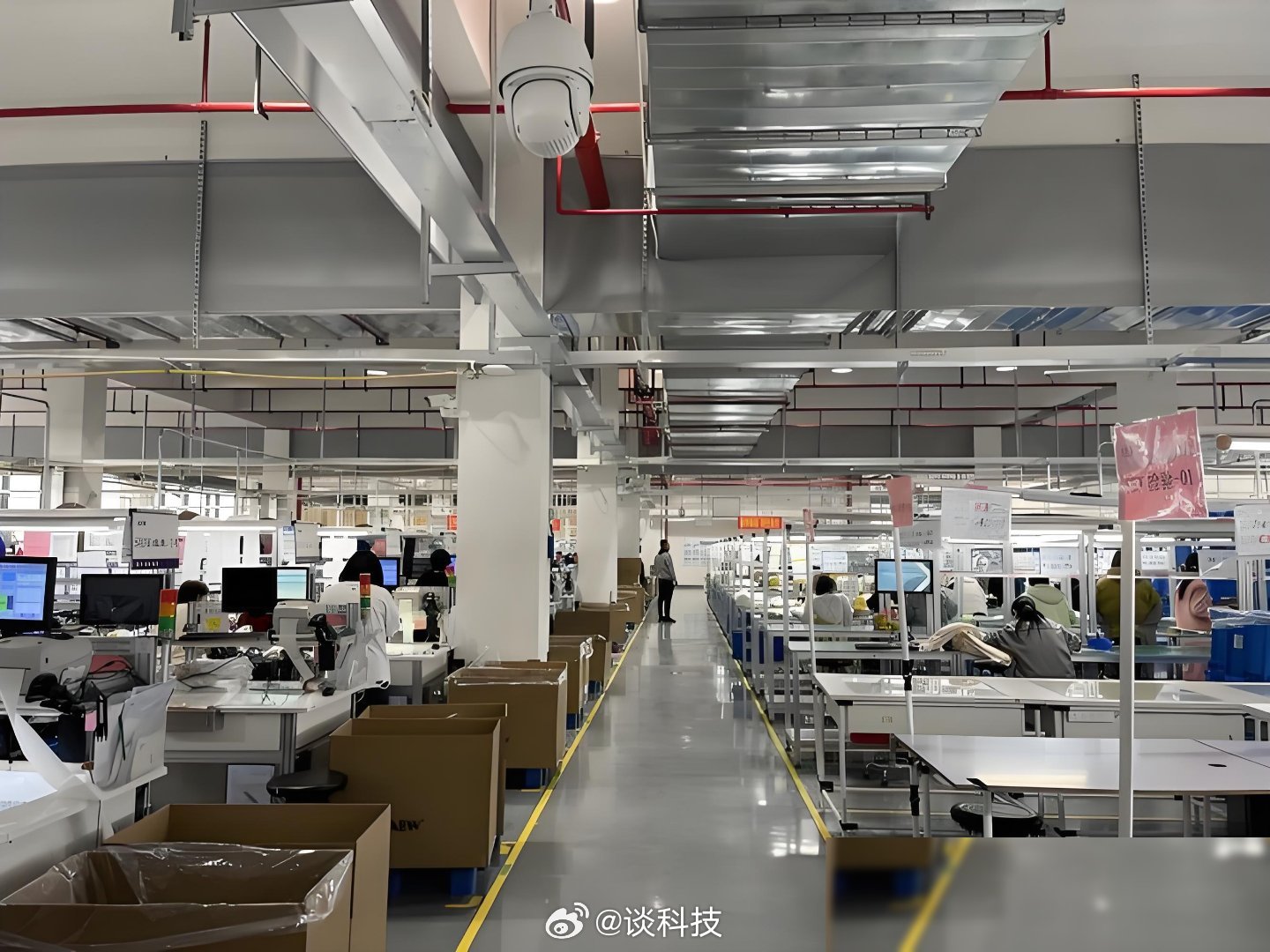 刚看到个有意思的案例，安闻科技准备IPO，但财报里几个数字挺扎眼。主营毛利率三年