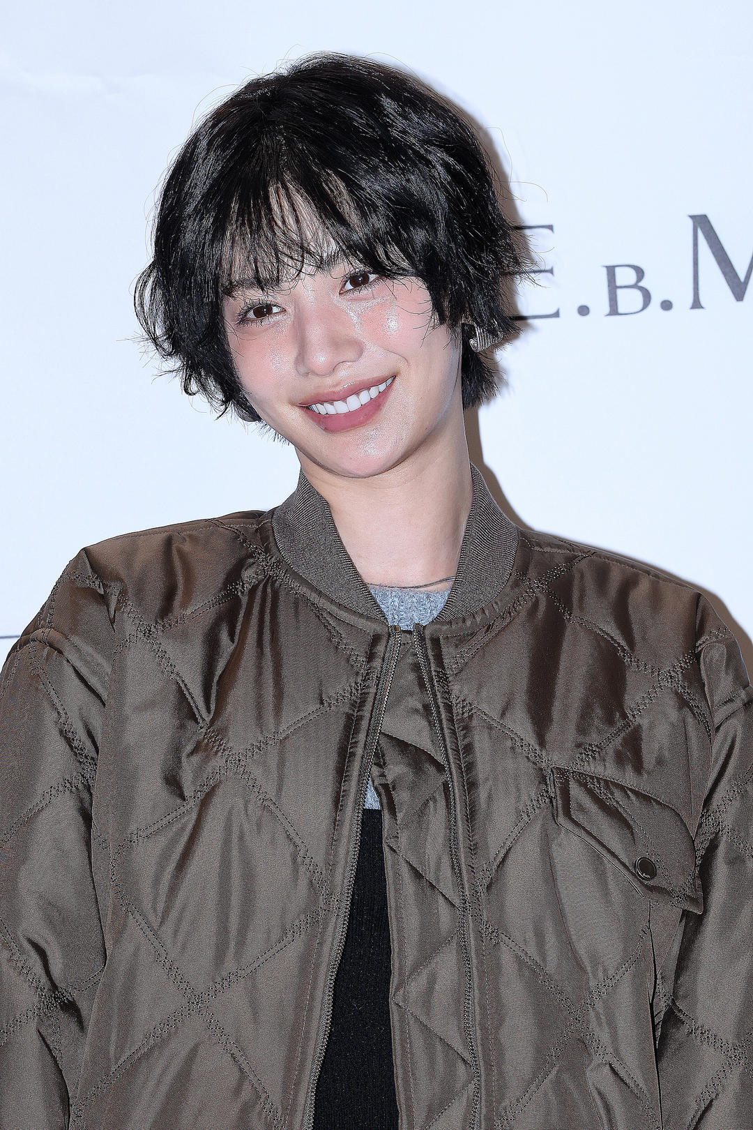 【】11月15日，据津云新闻，韩国演员林珍娜（Nana）家中遭遇入室抢劫。15日