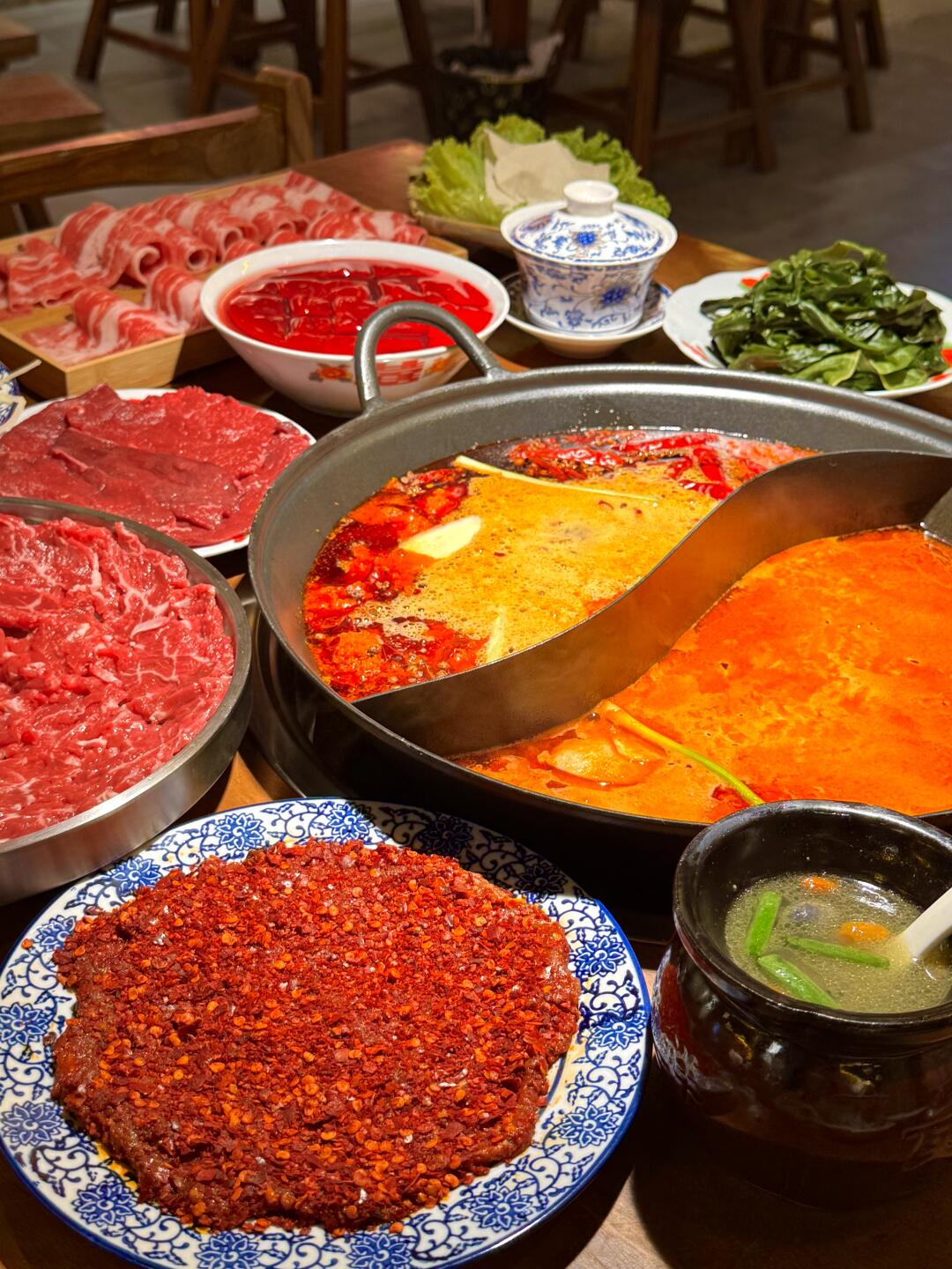 在西安｜发现了一家有粉蒸肉的重庆老火锅