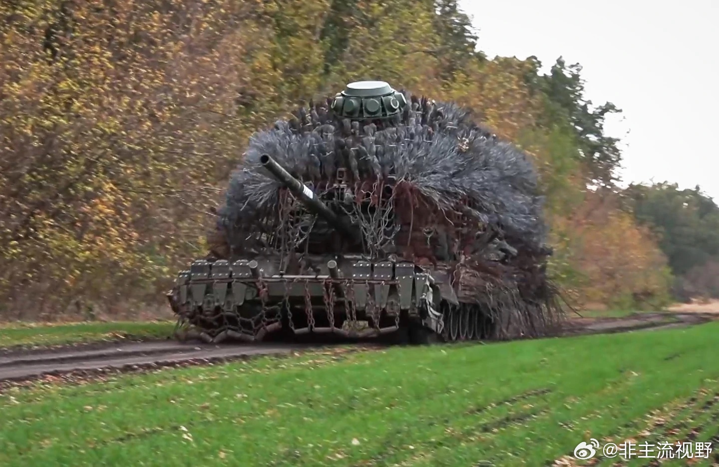 特别军事行动三年多，俄罗斯军事技术突飞猛进的发展，不停的有各种新装备露面，这是一
