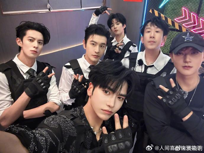 宇宙闪烁请注意下一期去哈尔滨宇宙爆闪团下一站去哈尔滨玩《宇宙闪烁请注意》下一站哈