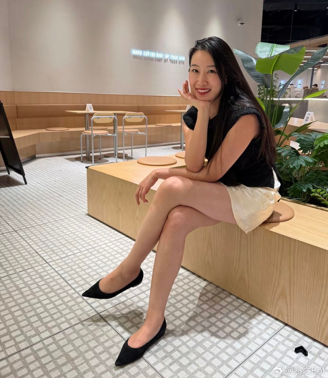 成熟韵味美腿阿姨 